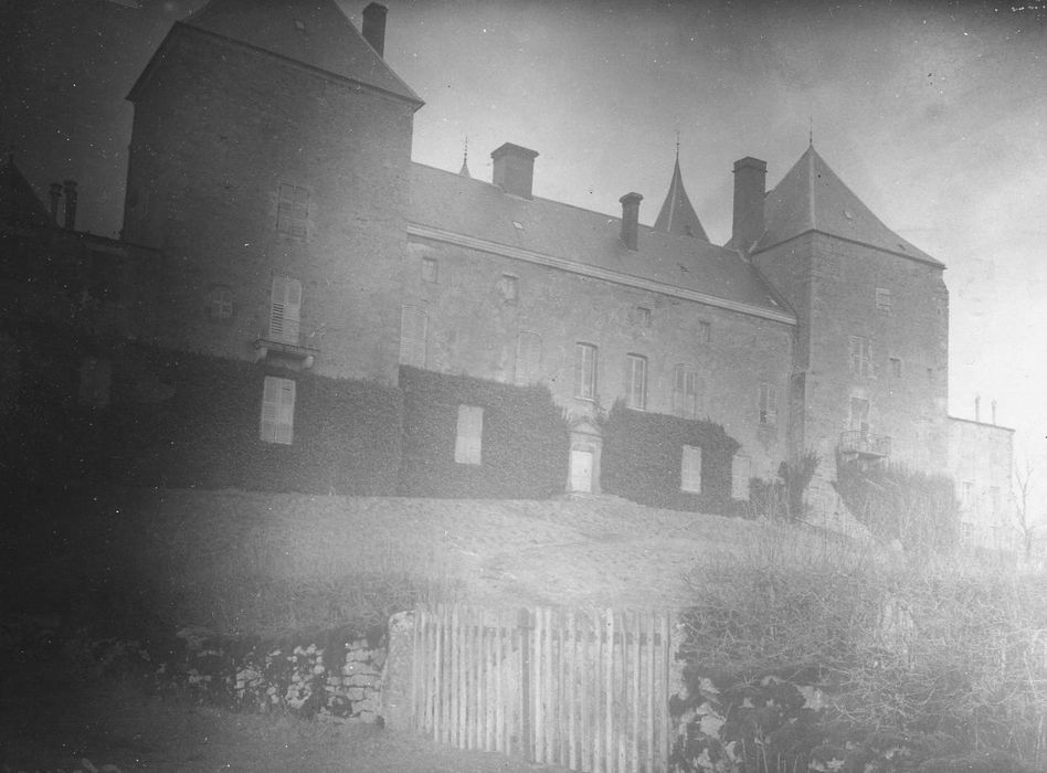 Château du Roussay : Façade sud, vue générale