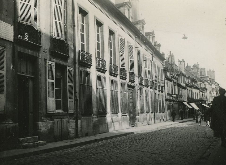 Hôtel Berbis de Longecourt : Façade sur rue, vue générale