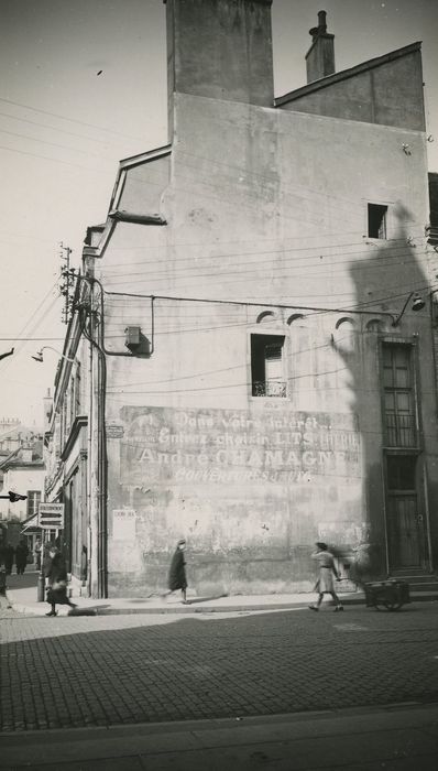 Immeuble : Façade latérale, vue générale