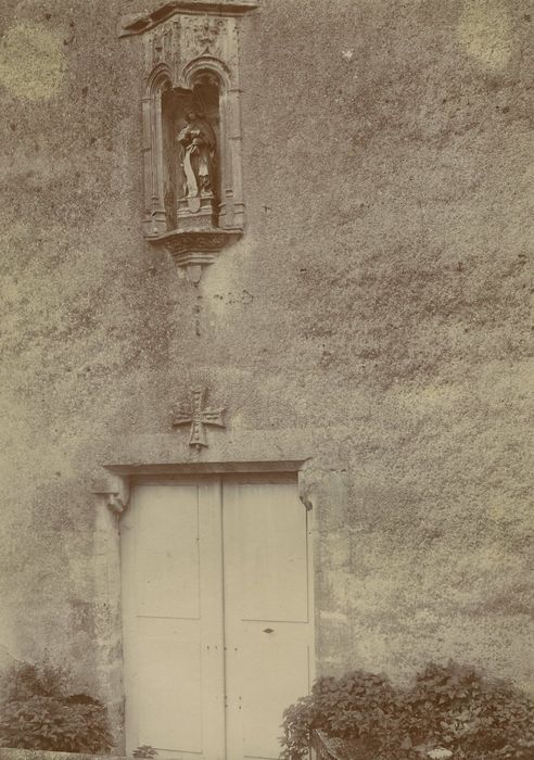 Eglise Saint-Jean l'Evangéliste : Portail occidental, vue générale