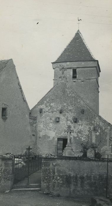 Eglise Saint-Barthélémy : Façade occidentale, vue générale