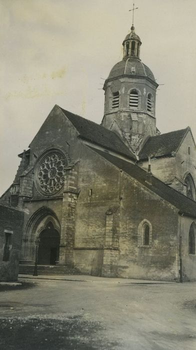 Eglise Saint-Martin : Façade occidentale, vue générale