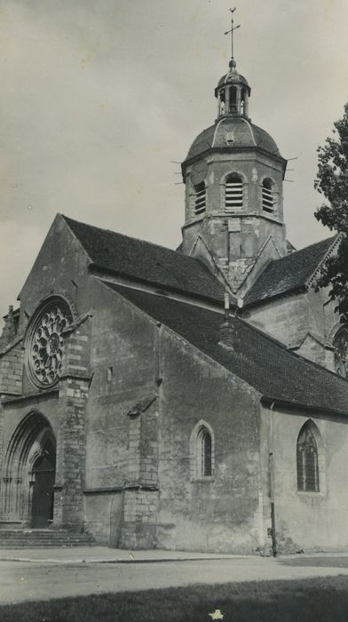 Eglise Saint-Martin : Façade occidentale, vue générale