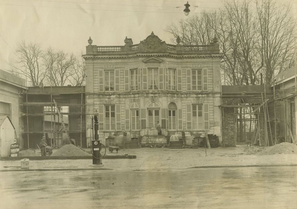 Château de Sparre : Façade sud, vue générale