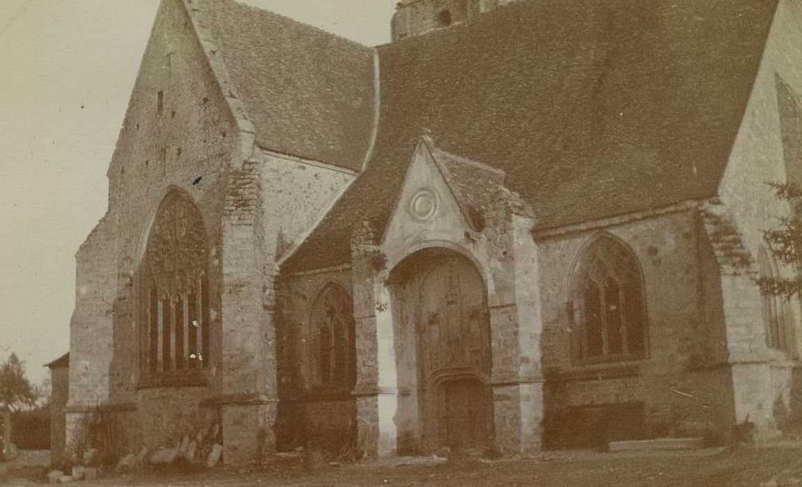 Eglise paroissiale : Façade latérale nord, vue générale