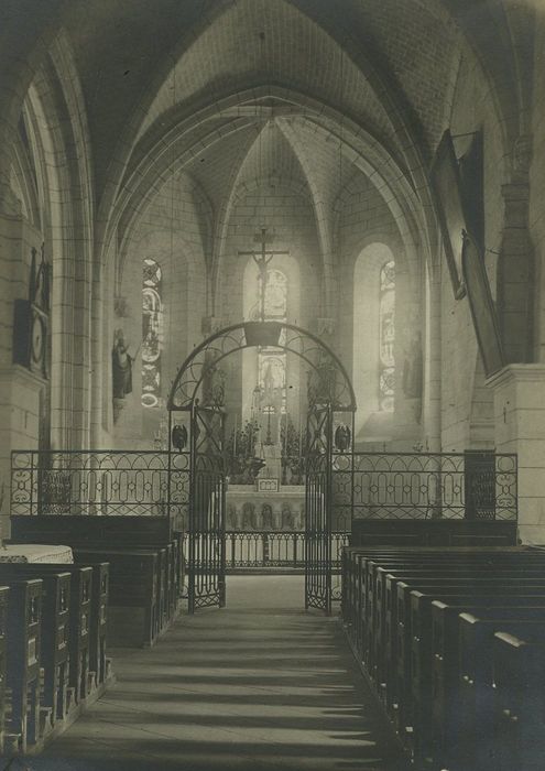 Eglise paroissiale : Choeur, vue générale