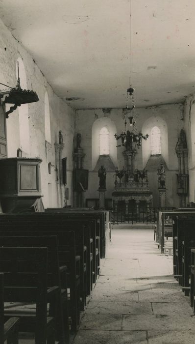 Eglise paroissiale : Nef, vue générale