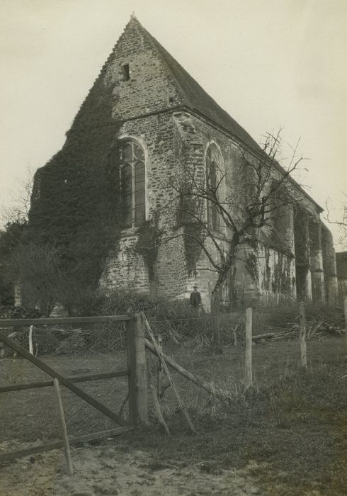 Eglise Saint-Médard : Ensemble nord-est, vue générale