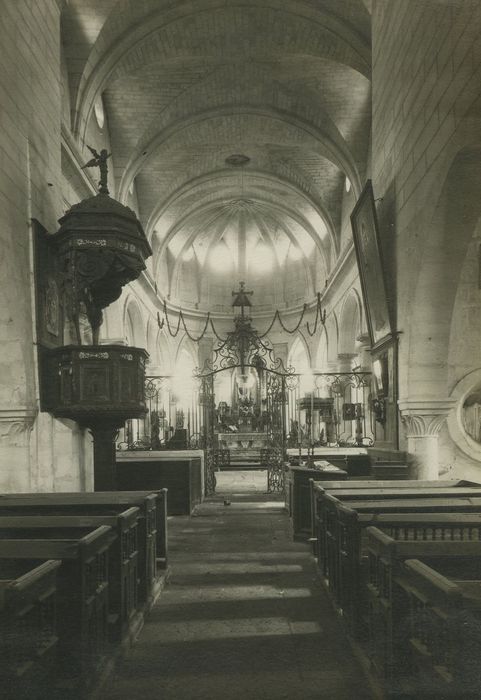 Eglise Saint-Germain : Nef, vue générale