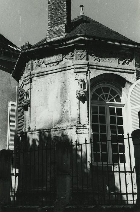 Palais de Justice : Chapelle du Ferrand, vue partielle