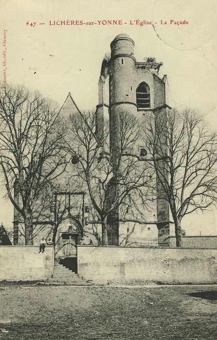 Eglise paroissiale : Façade occidentale, vue générale