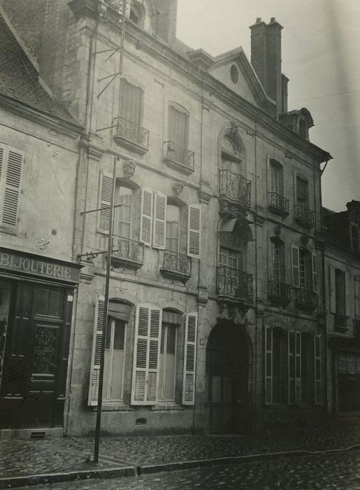 Maison dite des Sept-Têtes : Façade sur rue, vue générale