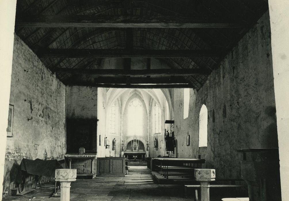 Eglise paroissiale : Nef, vue générale