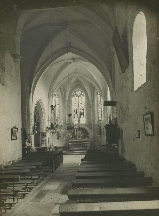 Eglise paroissiale : Nef, vue générale