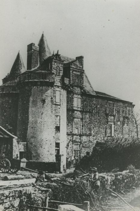 Château de la Coudraie-Noyers : Façade sud, vue générale