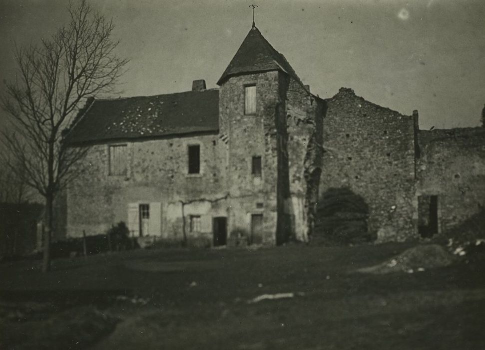 Château du Pressoir : Façade sud, vue générale