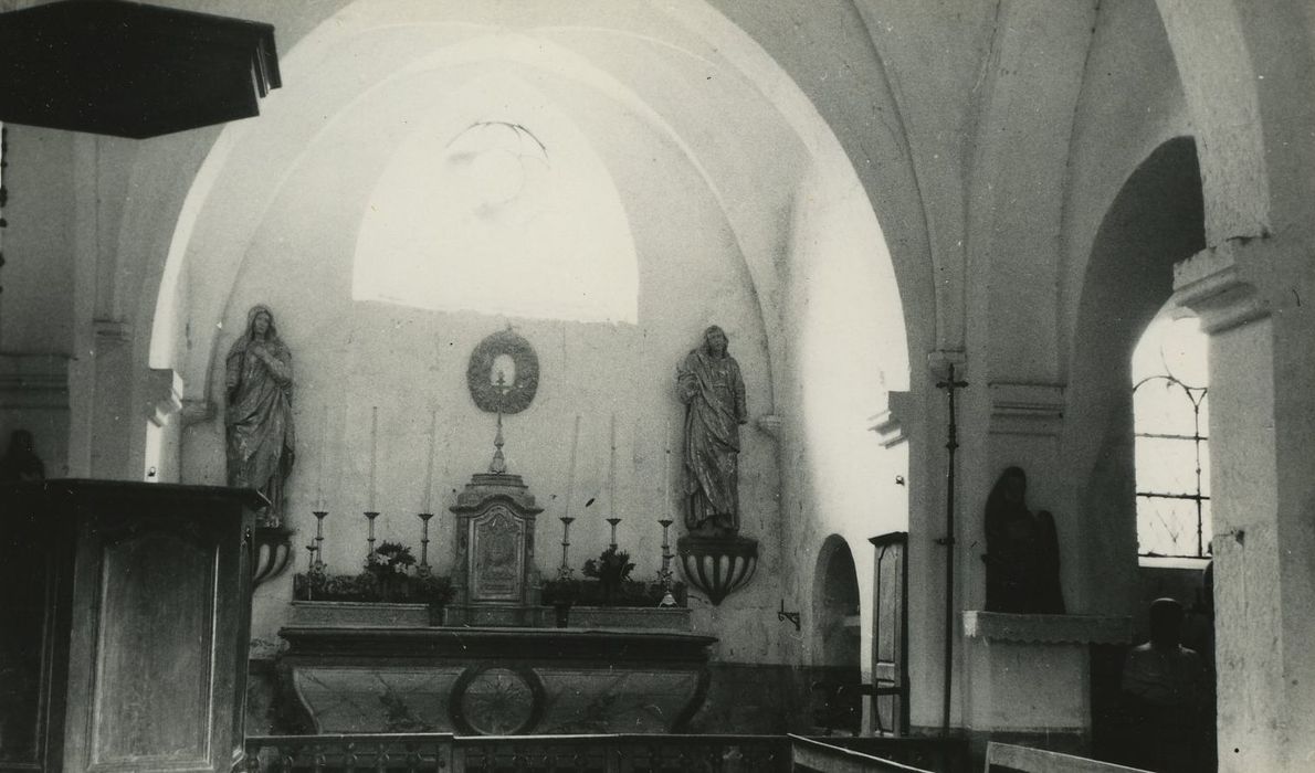 Eglise prieurale de Saint-Vivant : Choeur, vue générale - © Ministère de la Culture (France), Médiathèque du patrimoine et de la photographie, tous droits réservés