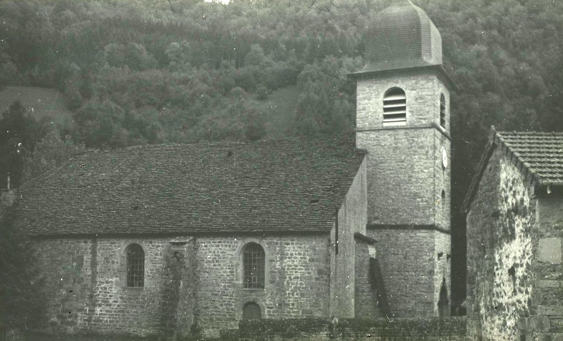 Eglise paroissiale : Façade latérale nord, vue générale