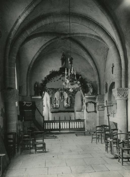 Eglise Saint-Pierre : Nef, vue générale