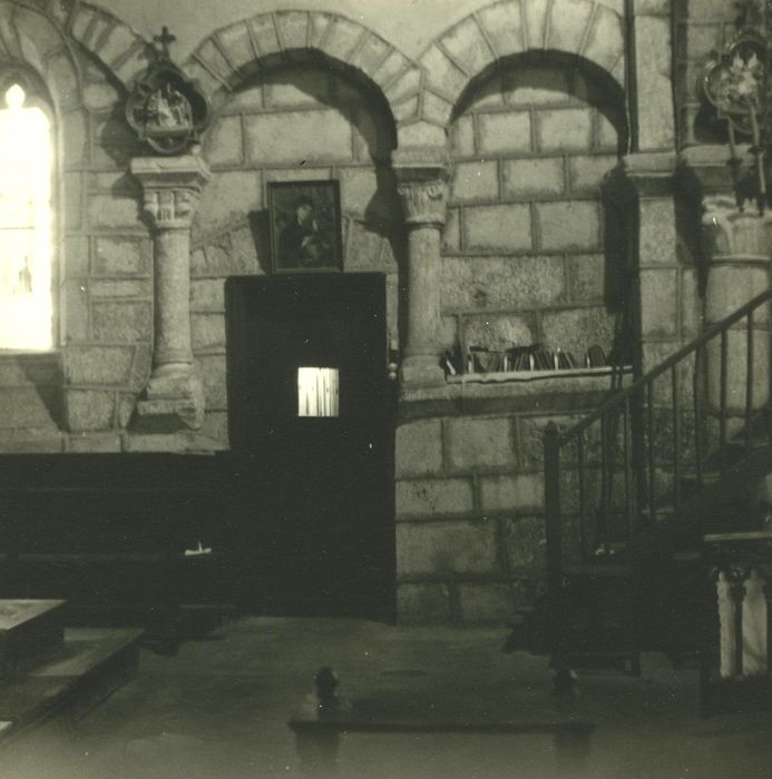 Eglise Saint-Etienne : Choeur, mur sud, détail des arcatures