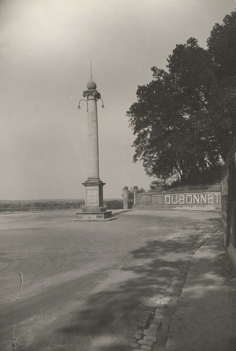 vue générale de la colonne dans son environnement