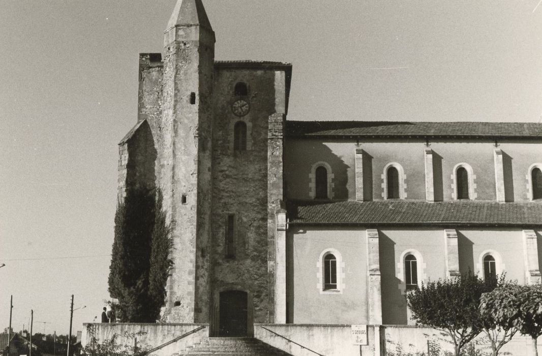 façade latérale sud, vue partielle