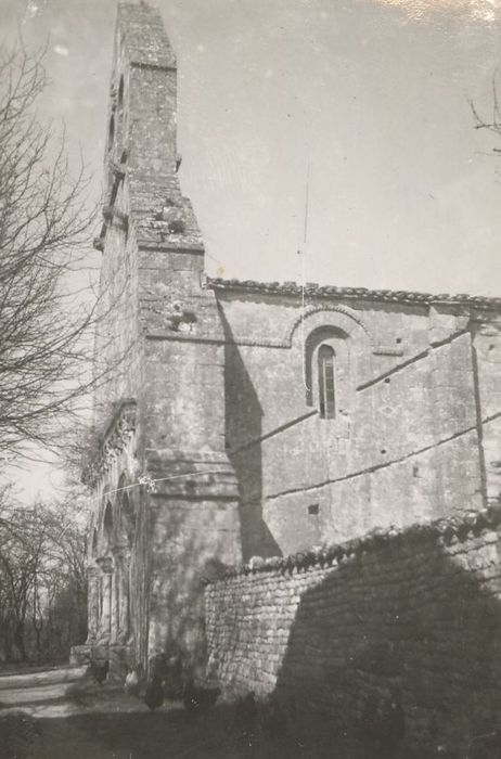 façade latérale sud, vue partielle