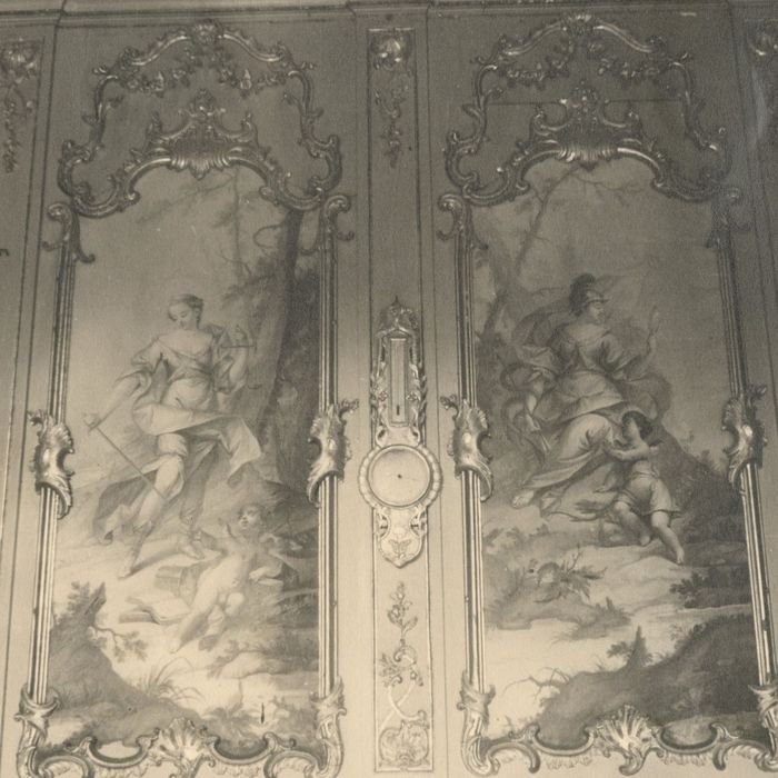 1er étage, grand salon, vue partielle des lambris de revêtement et des peintures