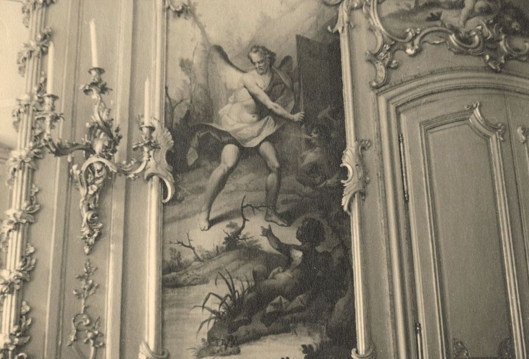 1er étage, grand salon, vue partielle des peintures