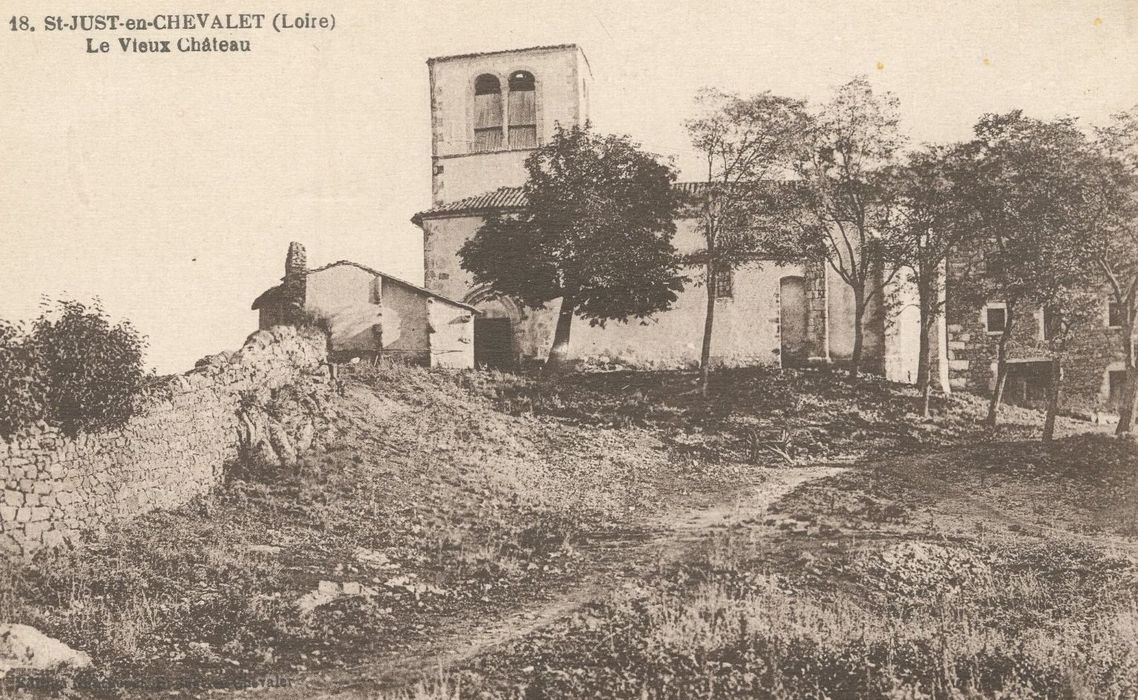 vue générale de la chapelle dans son environnement depuis le Sud