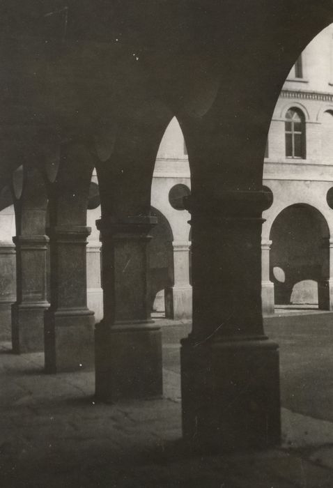 vue partielle du cloître