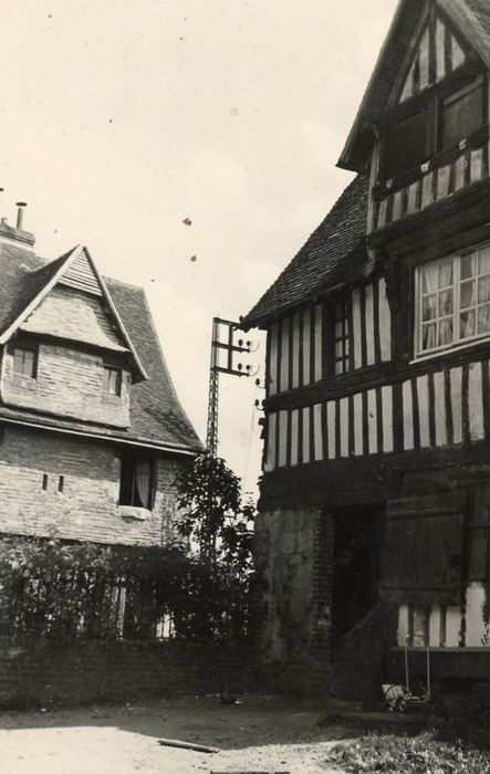 façade ouest du logis, façade nord du communs