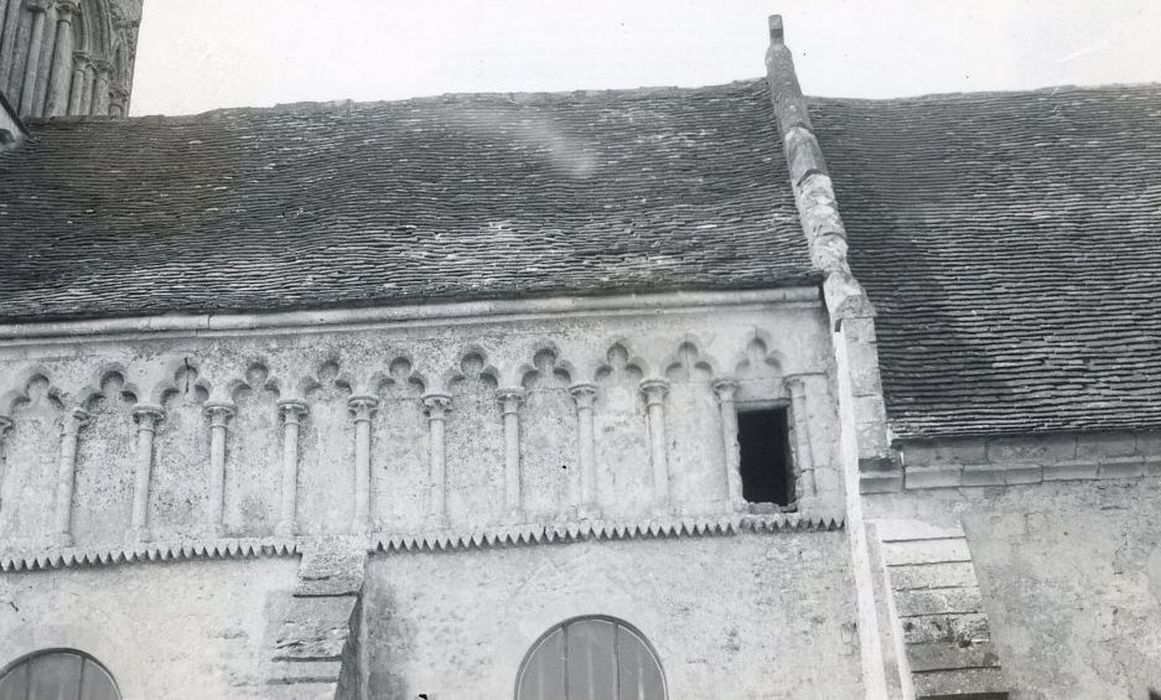 façade latérale nord, vue partielle