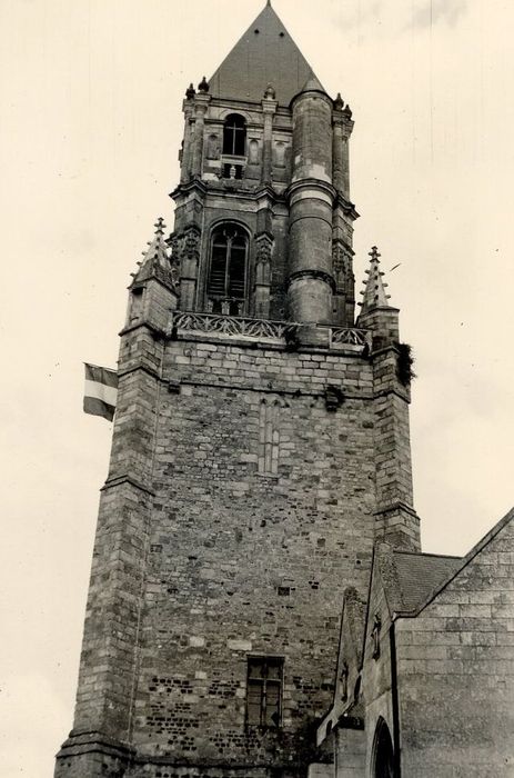 clocher, élévation ouest