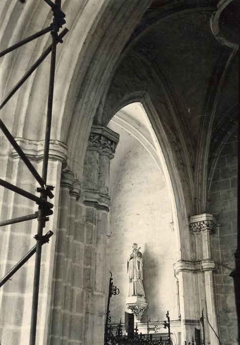 chapelle latérale (?), vue partielle