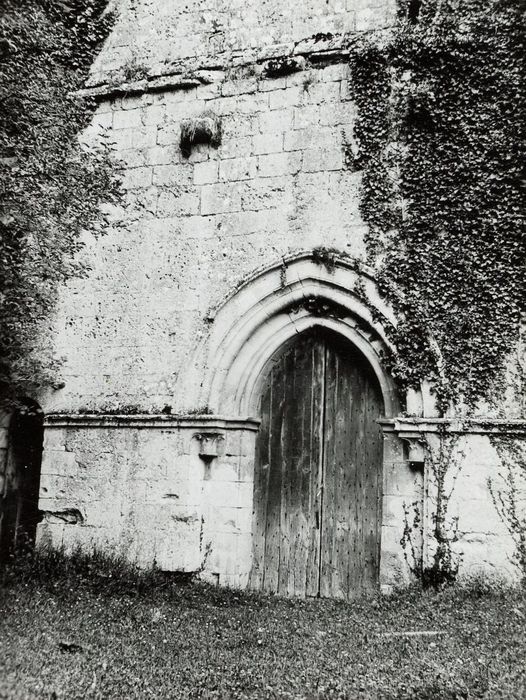 église abbatiale, portail d’accès ouest