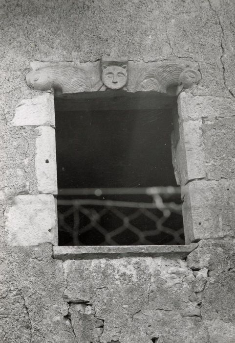 linteau (fragment lapidaire) - © Ministère de la Culture (France), Médiathèque du patrimoine et de la photographie, tous droits réservés