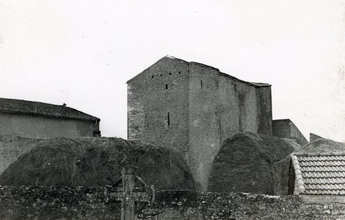 vue partielle du château, élévations nord et est