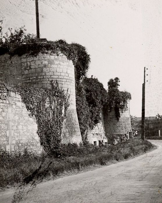 vue partielle des remparts