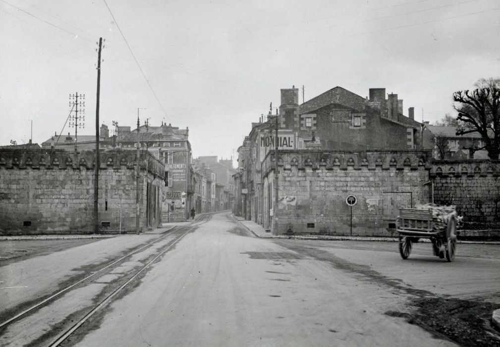 porte de la Tranchée depuis le Sud