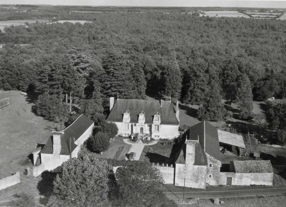 vue aérienne de l’ensemble des bâtiments