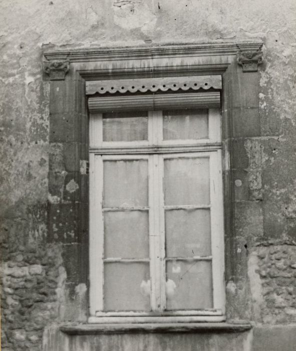 façade sur rue, détail d’une baie