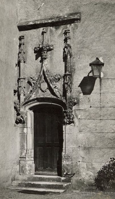 porte d’accès à la tourelle d’escalier