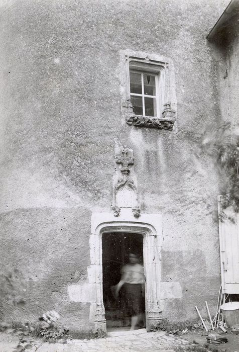 porte d’accès au logis