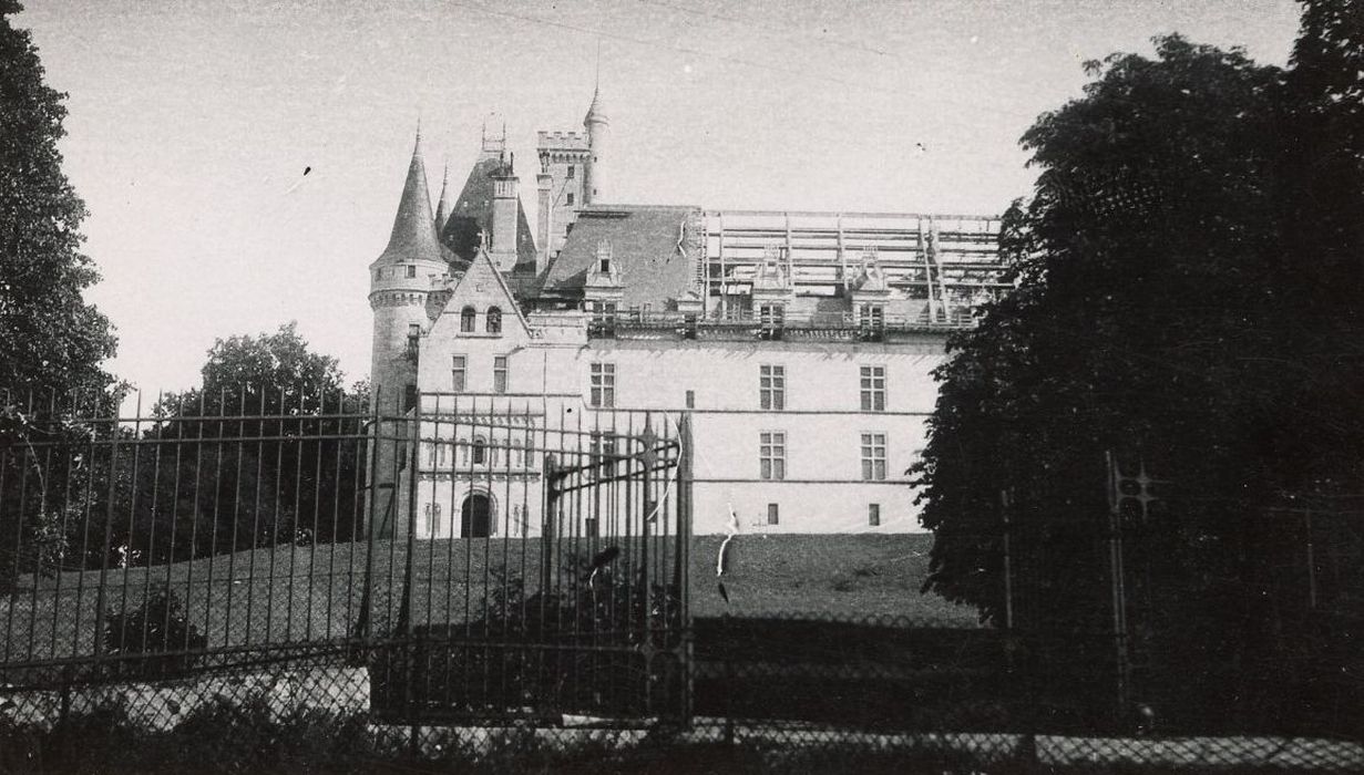 façade ouest, vue partielle