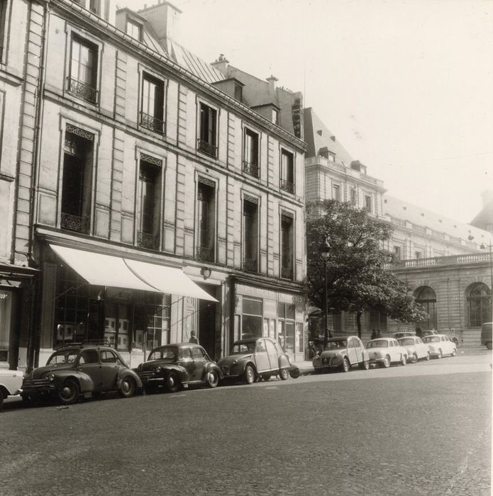 façade sur la rue de Tournon