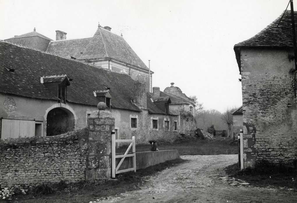 vue partielle des communs, aile nord