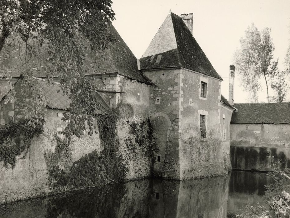 pavillon nord-est, façades sud et est