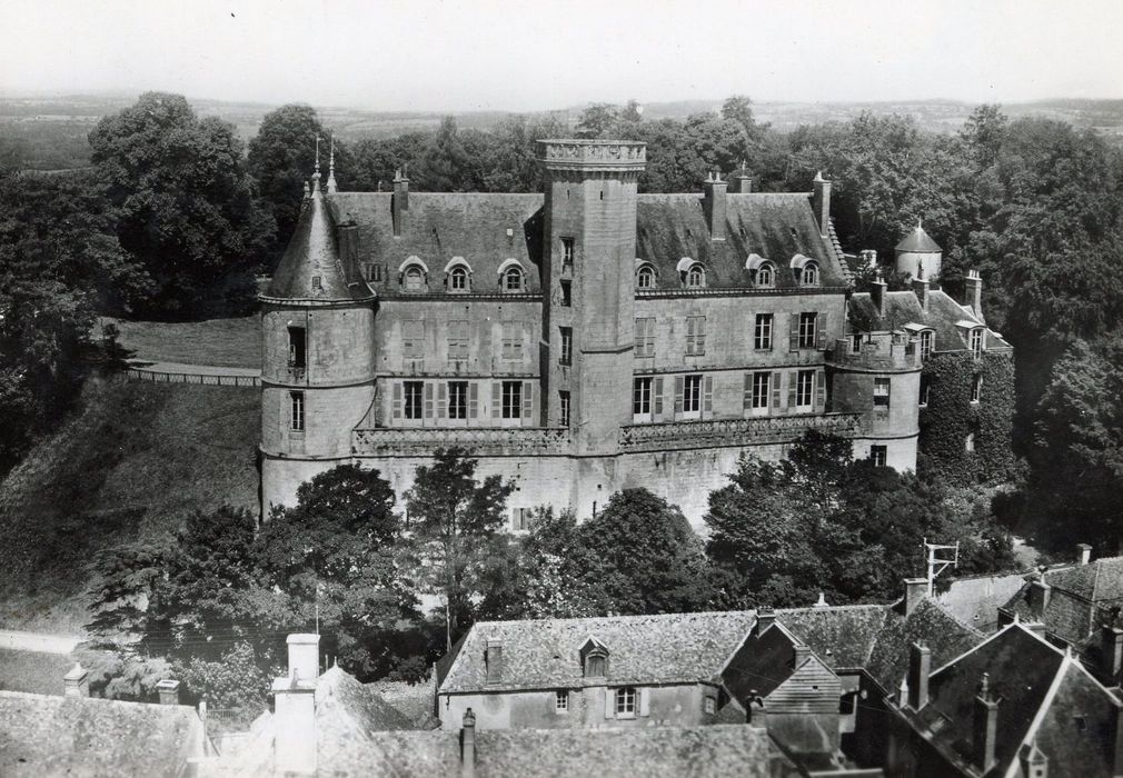 vue aérienne du château depuis le Sud-Est