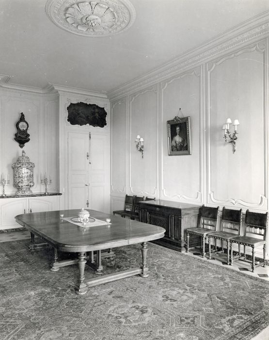 salle à manger, vue partielle